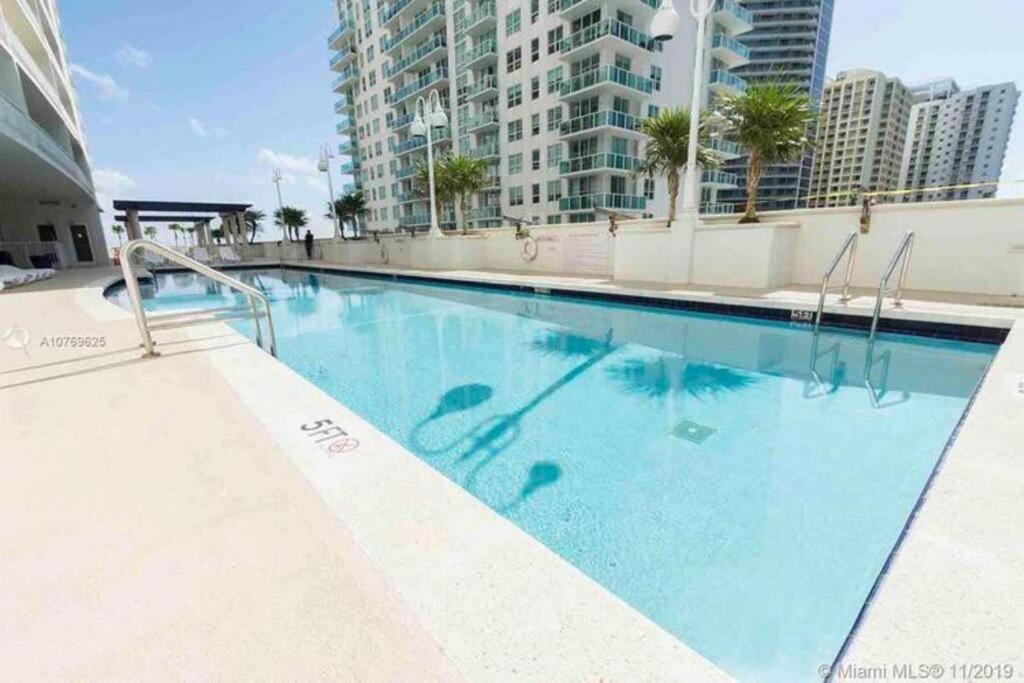 City Views At Brickell Miami Bagian luar foto
